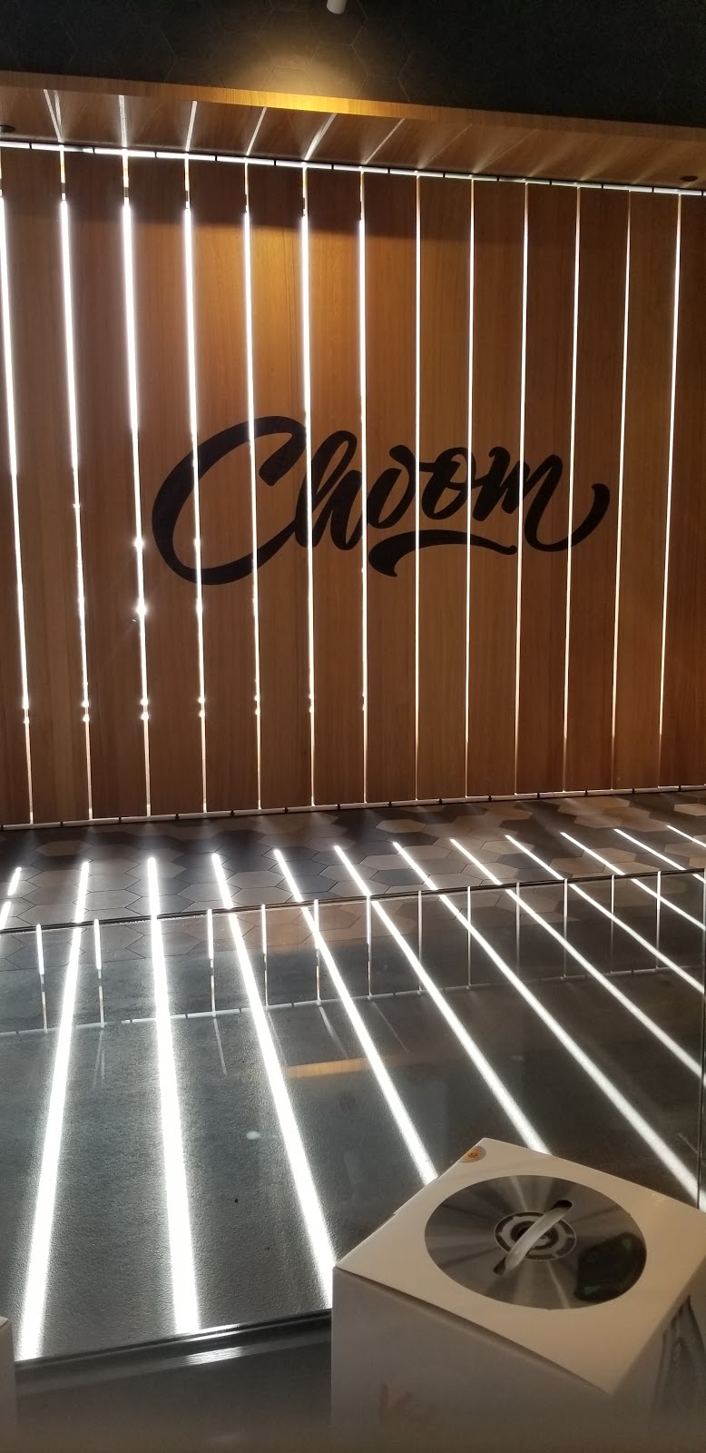Choom Cannabis Co. | Niagara Square Shopping Centre, 7555 Montrose Rd Unit E, Niagara Falls, ON L2H 2E9, Canada | Phone: (905) 357-3553