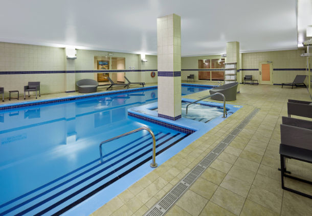 Courtyard by Marriott Montreal Airport | 7000 Place Robert Joncas, Montréal, QC H4M 2Z5, Canada | Phone: (514) 339-5333