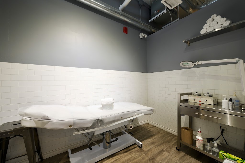 Fuzz Wax Bar (Whitby) | 308 Taunton Road East J02, Whitby, ON L1R 0H4, Canada | Phone: (905) 620-3899