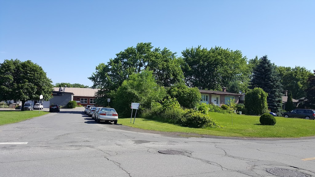 Centre 55 Plus de Châteauguay | 27 Bd Saint-Francis, Châteauguay, QC J6J 1Y2, Canada | Phone: (450) 698-0380