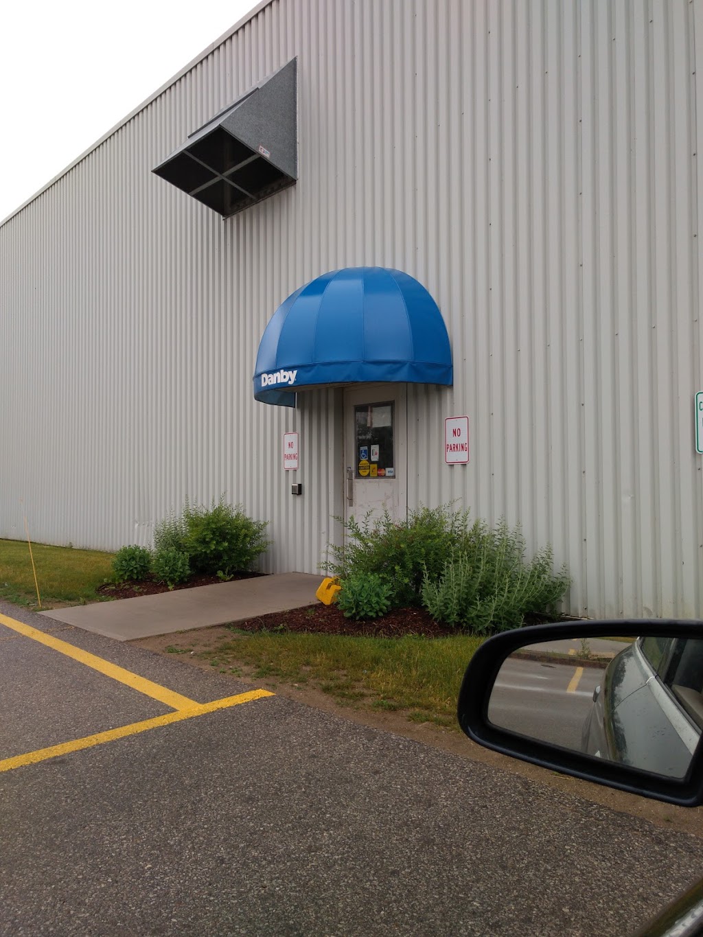 Danby Outlet Store | 5070 Whitelaw Rd, Guelph, ON N1H 6Z9, Canada | Phone: (519) 837-0920 ext. 362