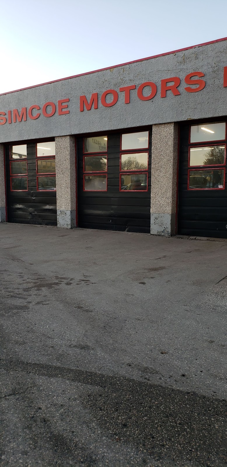 Simcoe Motors Ltd | 850 Notre Dame Ave, Winnipeg, MB R3E 0M6, Canada | Phone: (204) 786-6506