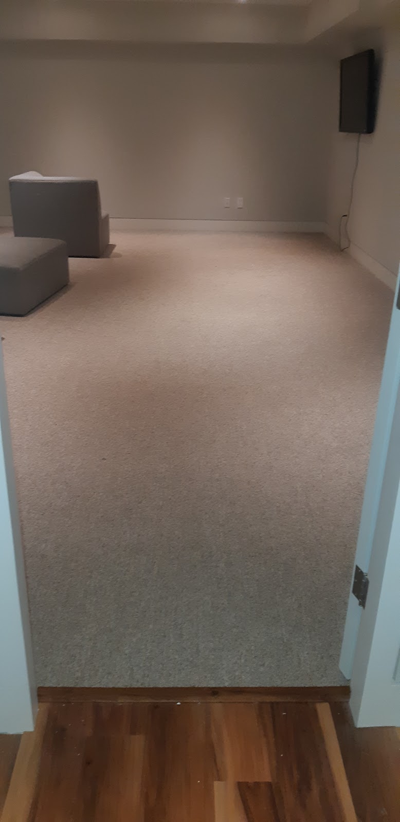 Matas flooring | 924 Centre St N, Whitby, ON L1N 4V1, Canada | Phone: (416) 688-2526