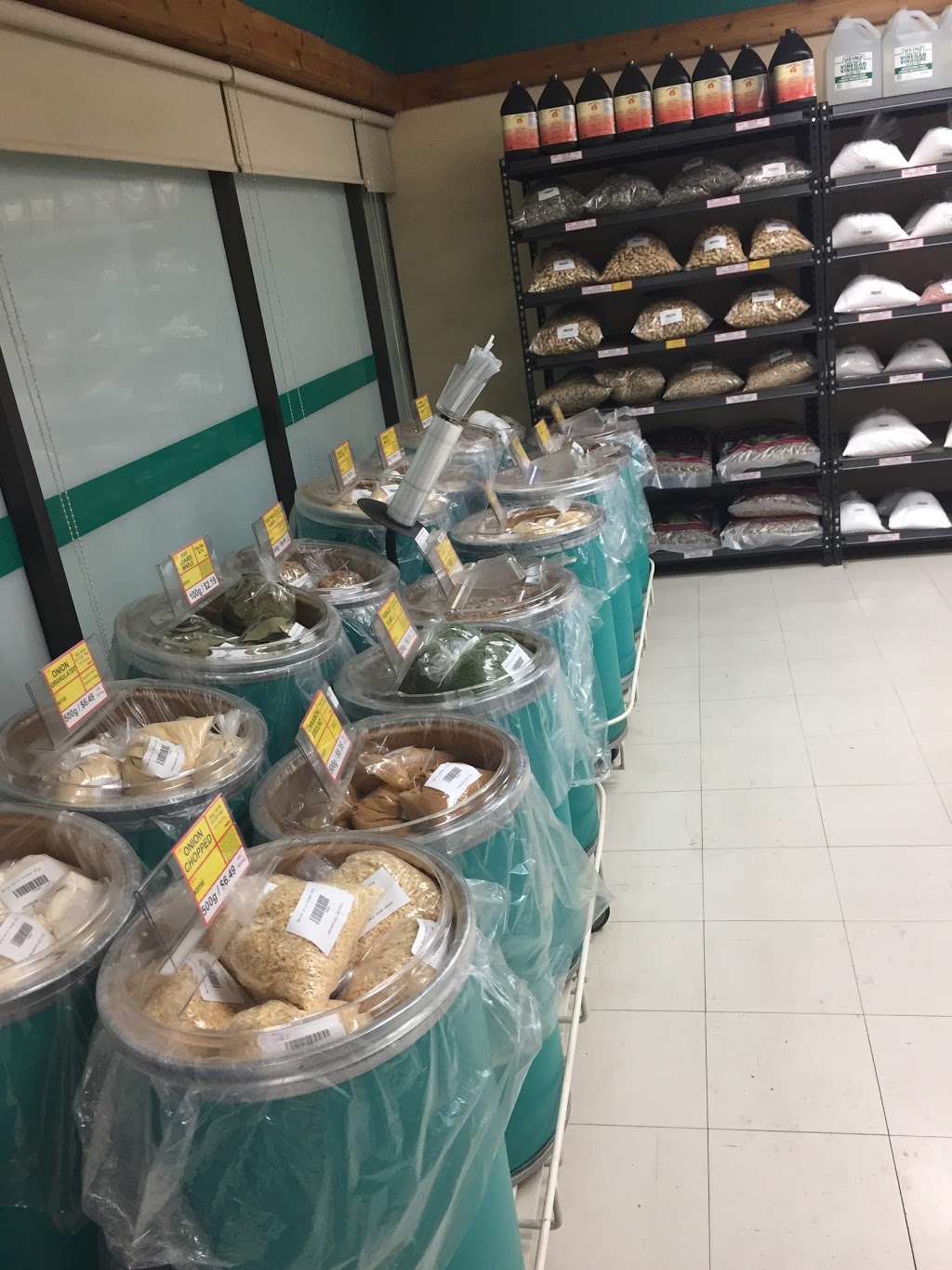 Springfield Bulk Foods | #133-1889 Springfield Rd, Kelowna, BC V1W 2X7, Canada | Phone: (250) 860-4585