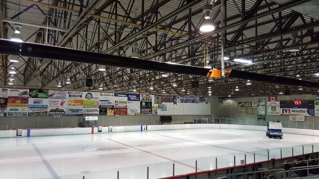 Arena St-Boniface | 180 Rue Langevin, Saint-Boniface, QC G0X 2L0, Canada | Phone: (819) 535-1416