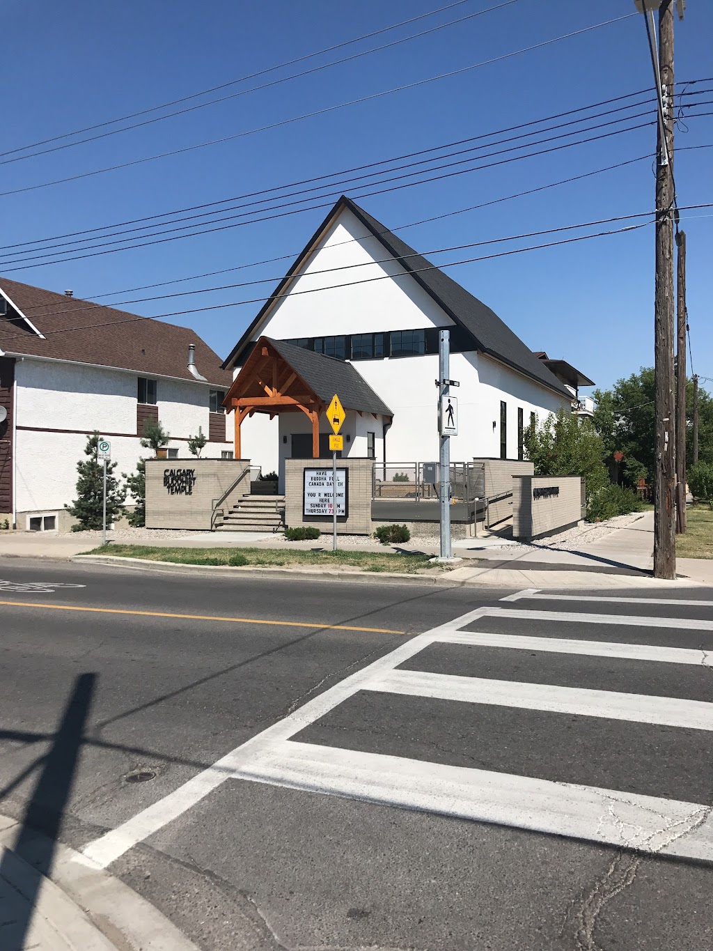 Calgary Buddhist Temple | 658 1 Ave NE, Calgary, AB T2E 3Y1, Canada | Phone: (403) 263-5723