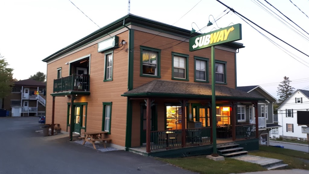 Subway | 165 Rue Principale E, Cookshire-Eaton, QC J0B 1M0, Canada | Phone: (819) 875-1925