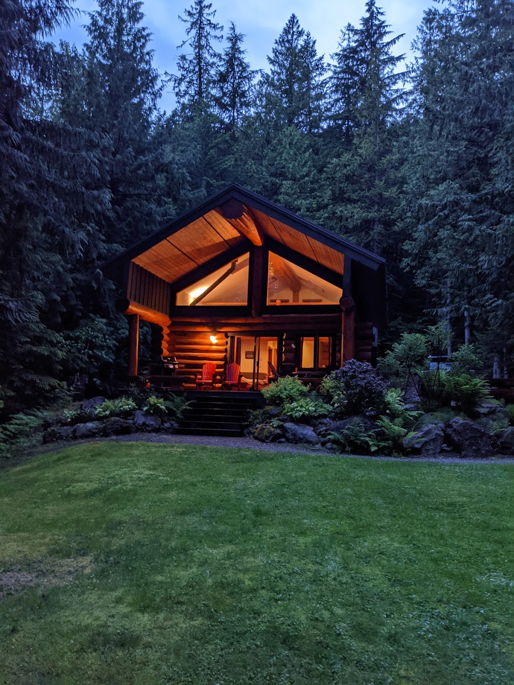 Ivey Lake Lodge | 1702 Reid Rd, Pemberton, BC V0N 2L0, Canada | Phone: (604) 603-8082