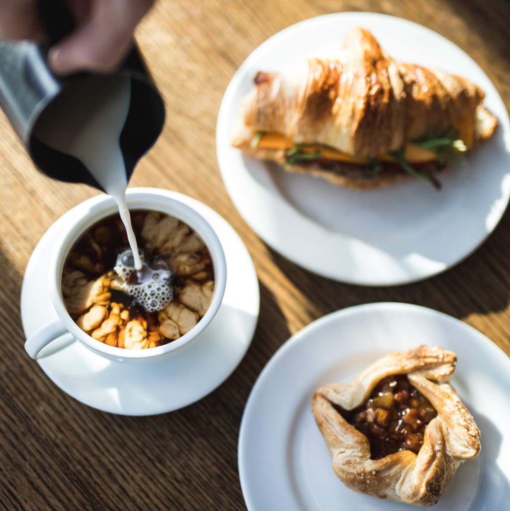 Delanys Coffee House | 1105 Denman St, Vancouver, BC V6G 2M7, Canada | Phone: (604) 662-3344