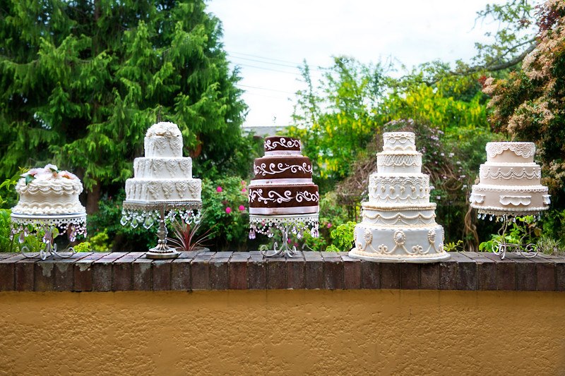 Ooh La La Cupcakes | 1391A Hillside Ave, Victoria, BC V8T 2B3, Canada | Phone: (250) 385-0707