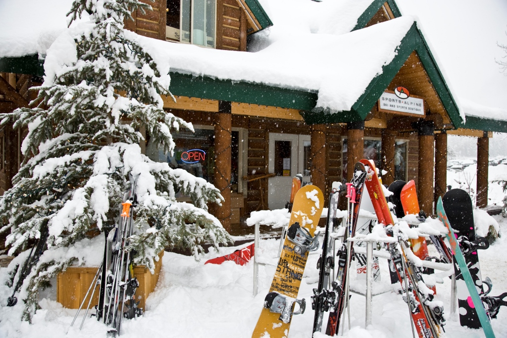 Sports Alpine Ski and Sports Boutique | 5349 Fernie Ski Hill Rd, Fernie, BC V0B 1M6, Canada | Phone: (250) 423-2405