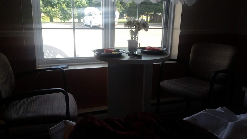 Motel la Cheminée | 2374 Boulevard du Curé-Labelle, Saint-Jérôme, QC J7Y 5E9, Canada | Phone: (844) 438-4175