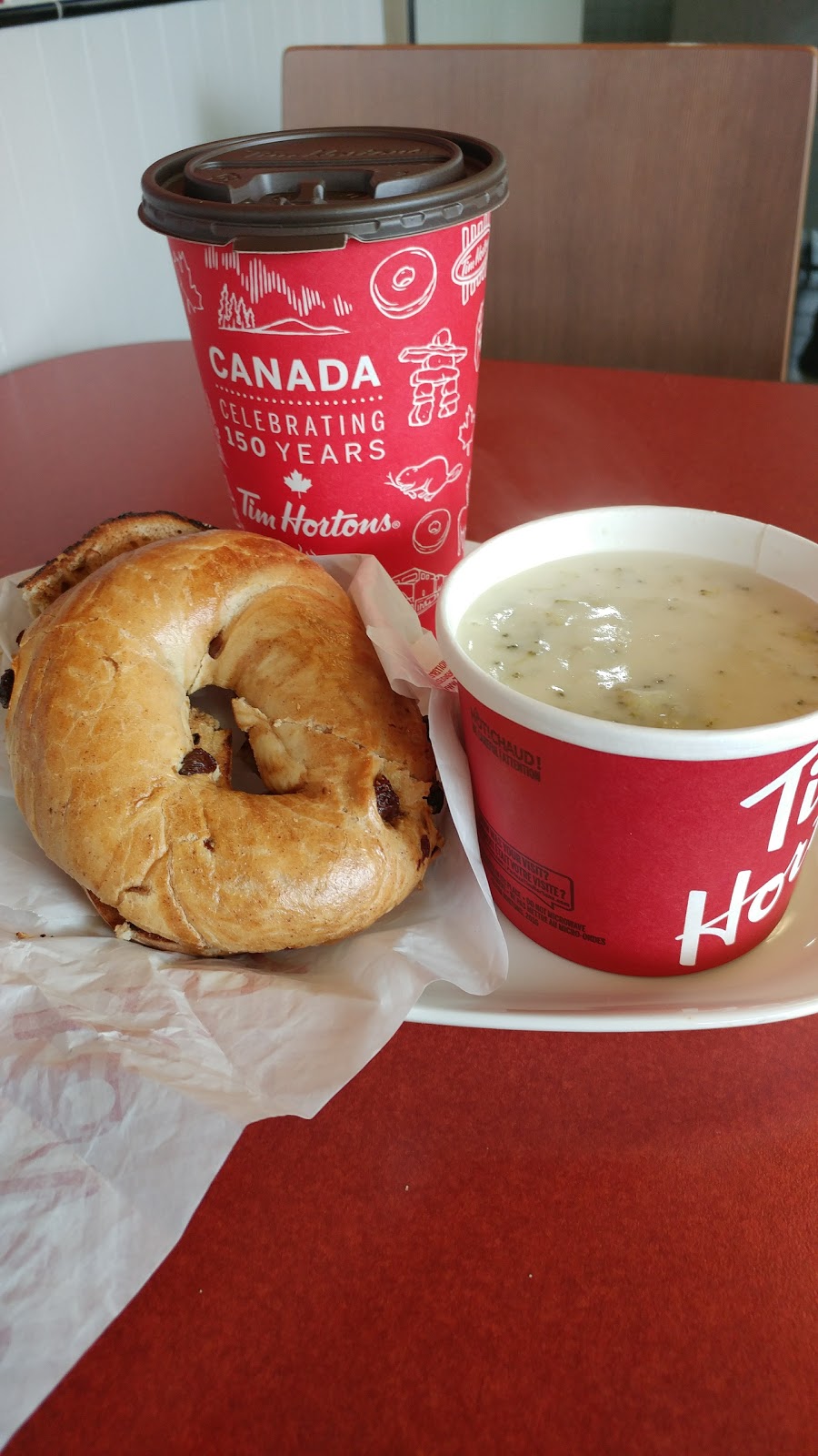 Tim Hortons | 754 Bronte Rd, Oakville, ON L6L 4Z3, Canada | Phone: (905) 825-8690