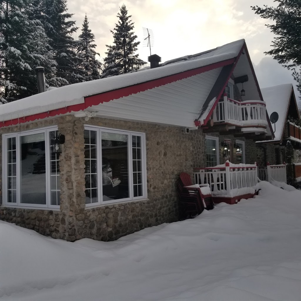 Chalet L’Autrefois | 1825 Chemin du Parc, Mandeville, QC J0K 1L0, Canada | Phone: (514) 266-7192