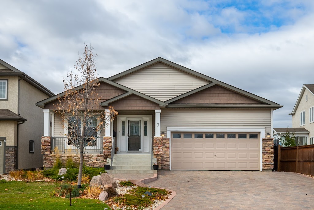 Amber Treichel, Winnipeg REALTOR® // RE/MAX | 942 St Marys Rd, Winnipeg, MB R2M 3R5, Canada | Phone: (204) 293-8332