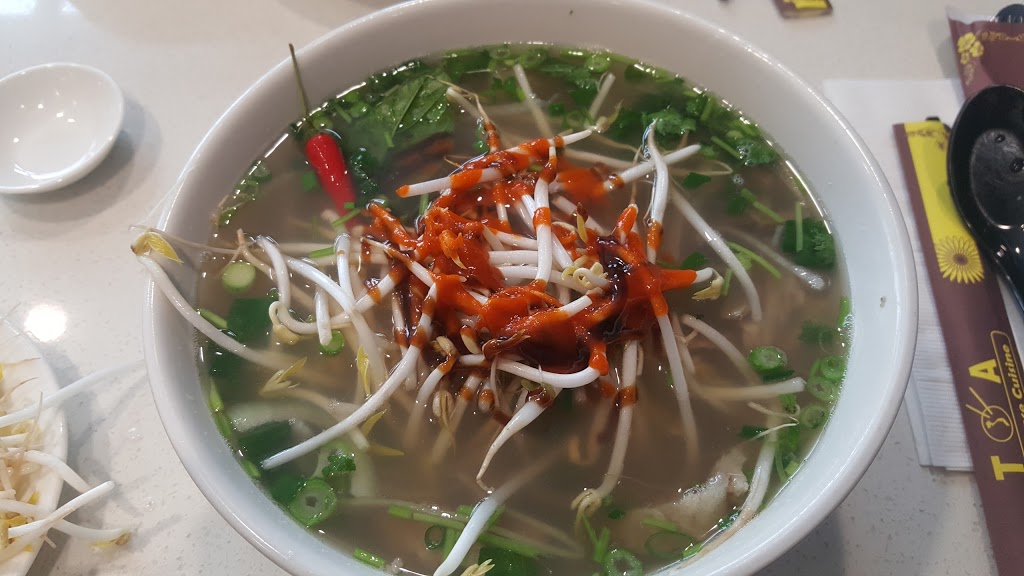 TOA Vietnamese Cuisine | 409 East Hill Blvd, Calgary, AB T2P 5E3, Canada | Phone: (587) 470-0317