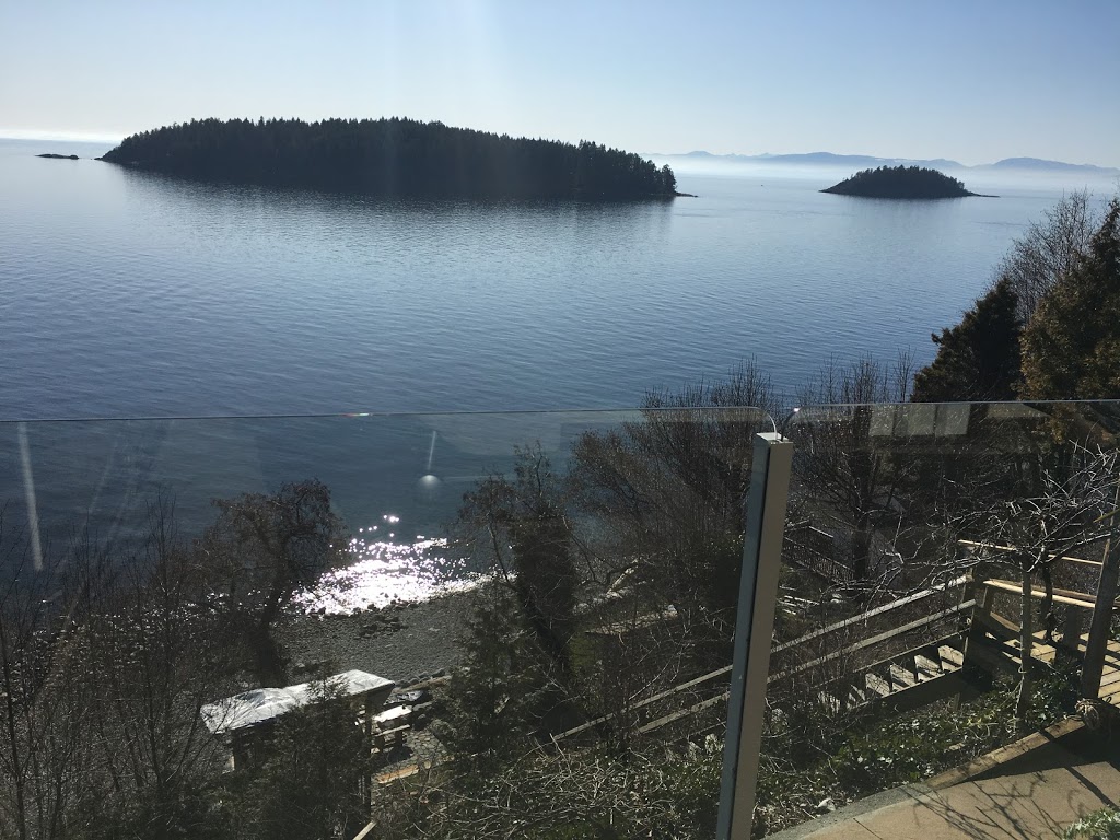 Starfish Studio | 6231 Sunshine Coast Hwy, Sechelt, BC V0N 3A7, Canada | Phone: (604) 885-7112