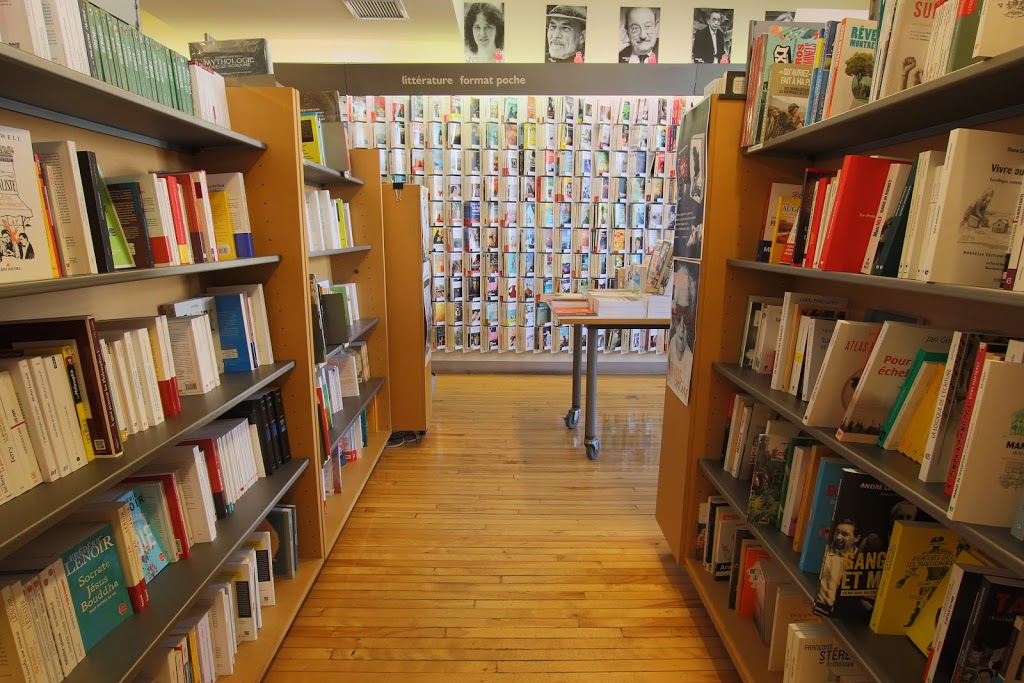 Librairie Le Fureteur Inc | 25 Rue Webster, Saint-Lambert, QC J4P 1W9, Canada | Phone: (450) 465-5597