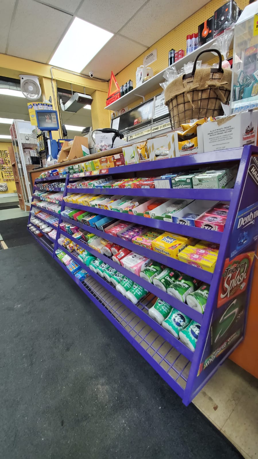 MacEwen Gas Station | 11536 Round Lake Rd, Pembroke Junction, ON K8A 6W3, Canada | Phone: (613) 735-5784