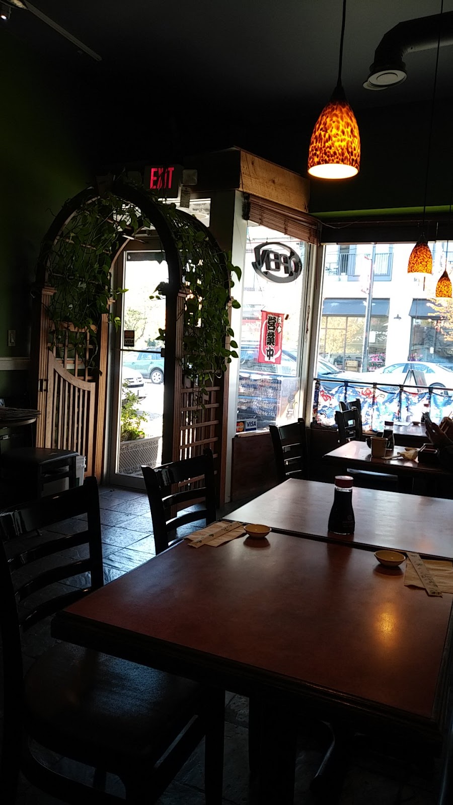 Wild Sushi | 4288 Dunbar St, Vancouver, BC V6S 2G1, Canada | Phone: (604) 568-9668