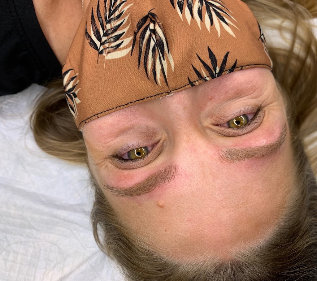 Lash & Brow Room | 592 Winterburg Walk, Waterloo, ON N2V 2M8, Canada | Phone: (519) 590-0063