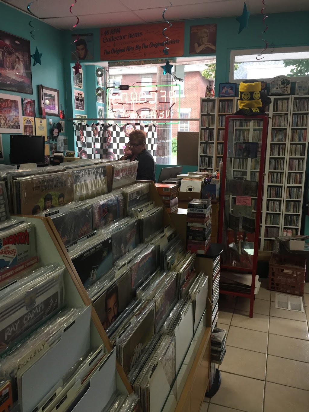 Stardust Records | 124 Ottawa St N, Hamilton, ON L8H 3Z1, Canada | Phone: (905) 545-4011