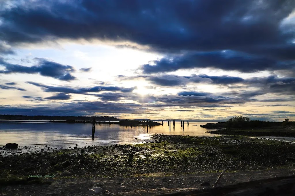 Royston Seaside Trail | 3768 Hilton Rd, Courtenay, BC V9N 9T4, Canada | Phone: (250) 334-6000