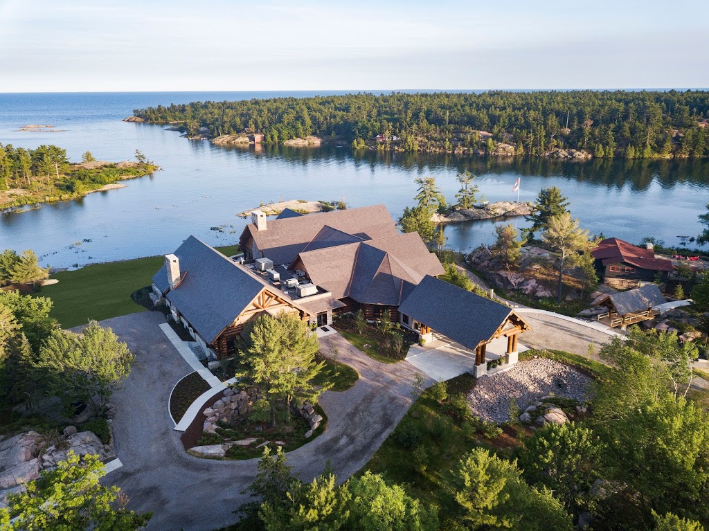 Killarney Mountain Lodge & Conference Centre | 3 Commissioner St, Killarney, ON P0M 2A0, Canada | Phone: (800) 461-1117
