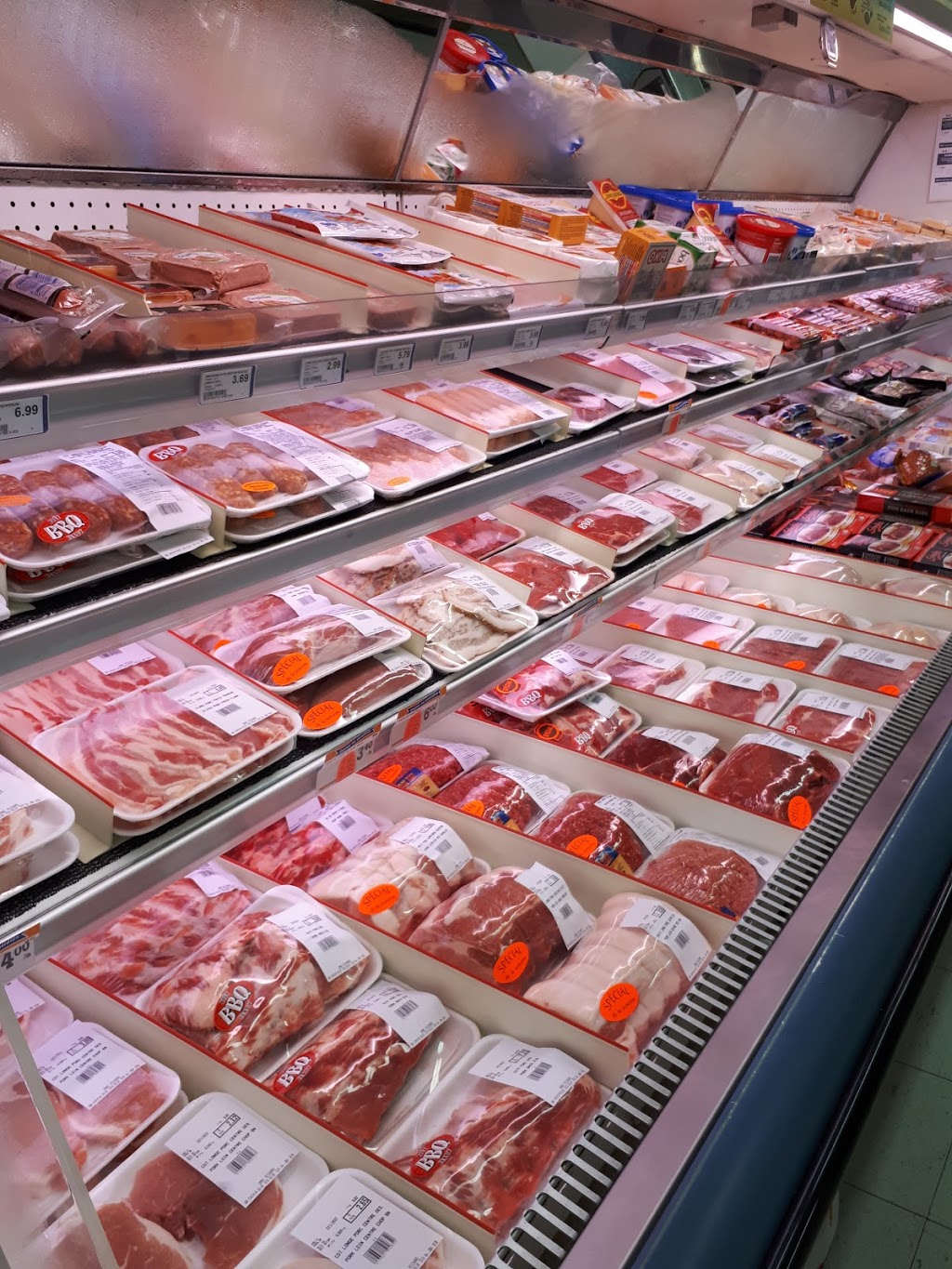 Marché Omni | 18 Chemin de Blue Sea N, Blue Sea, QC J0X 1C0, Canada | Phone: (819) 463-3372