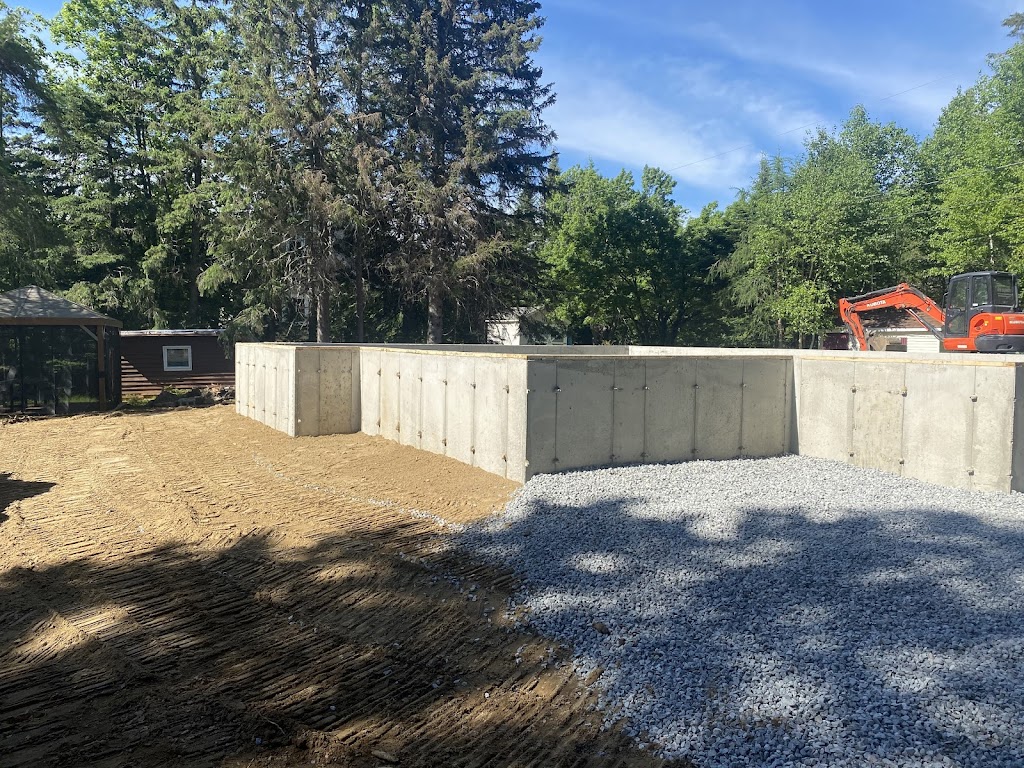 Excavation Desmarais Inc. | 135 Chem. de la Canadienne, Saint-Adolphe-dHoward, QC J0T 2B0, Canada | Phone: (819) 323-8851