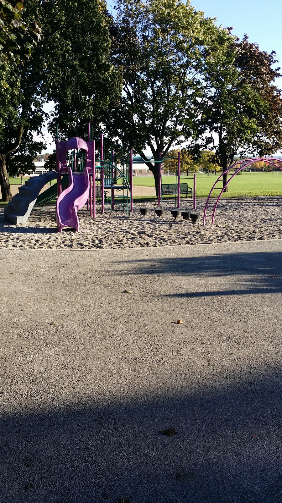 Champlain Park | Burlington, ON L7P, Canada