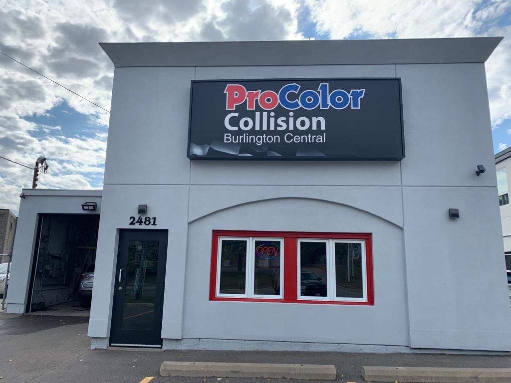 Mountainside Collision o/a ProColor Collision | 2481 Industrial St, Burlington, ON L7P 1A6, Canada | Phone: (905) 335-3171