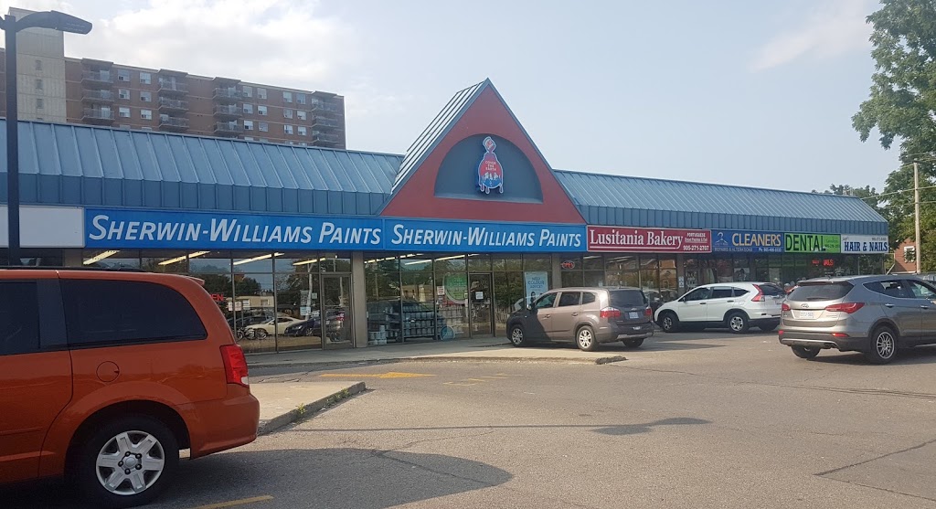 Lusitania Bakery | 613 Lakeshore Rd E, Mississauga, ON L5G 1H9, Canada | Phone: (905) 271-2707