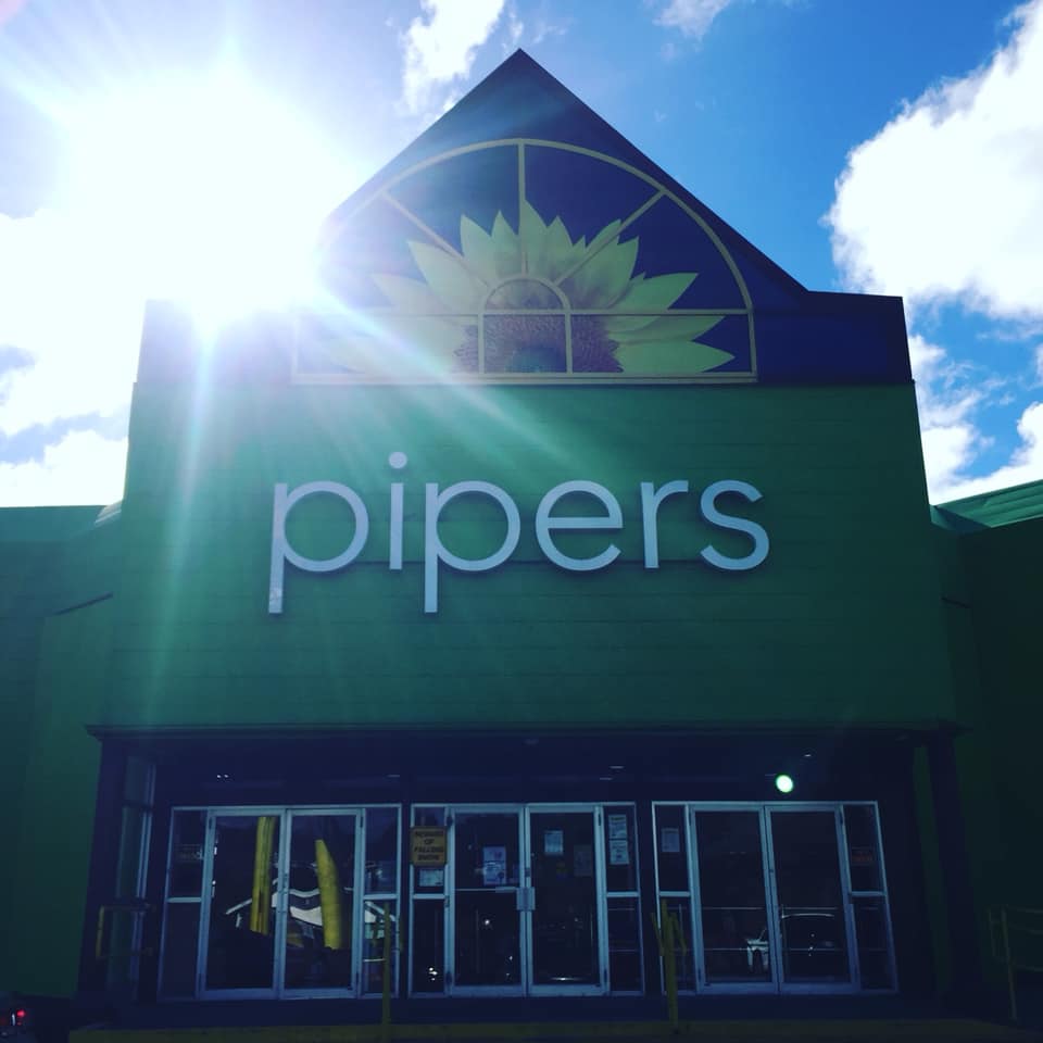 Pipers | department store | 681 Topsail Rd, St. Johns, NL A1E 2E3, Canada | 7097474861 OR +1 709-747-4861