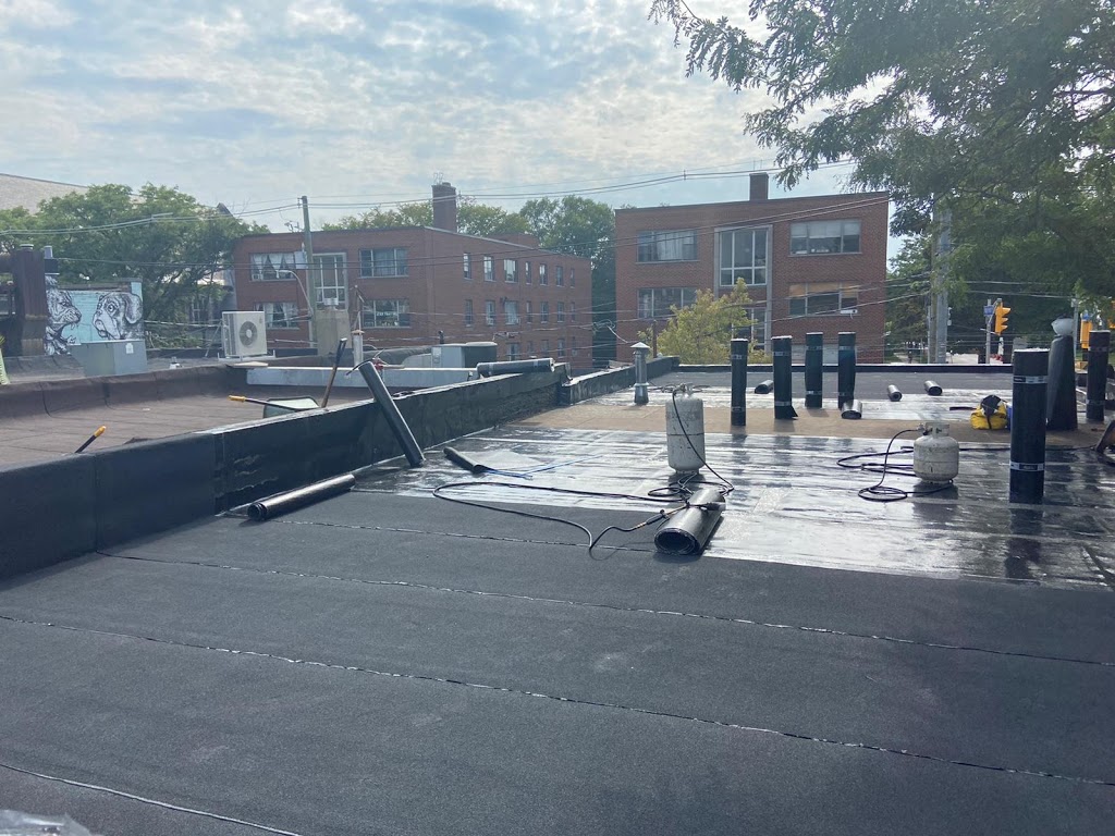 Reliable Roofers Mississauga | 3484 Riverspray Crescent, Mississauga, ON L4Y 3M7, Canada | Phone: (416) 999-2076