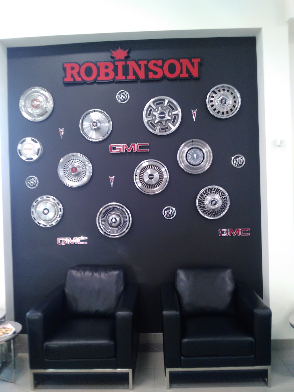 Robinson Buick GMC | 875 Woodlawn Rd W, Guelph, ON N1K 1B7, Canada | Phone: (866) 419-9927
