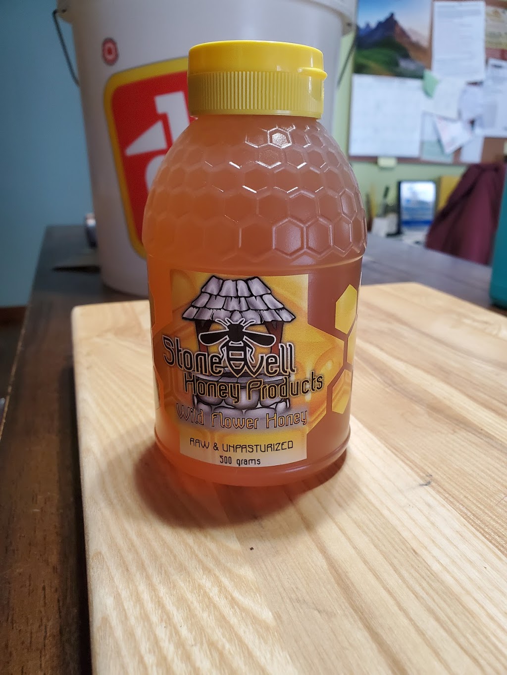 Stone Well Honey | 1618 Chemong Rd, Peterborough, ON K9J 6X2, Canada | Phone: (705) 761-9909