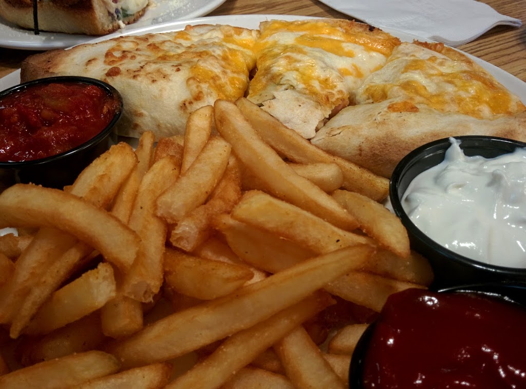 Beckhams Pub & Eatery | 1355 32 Ave NE, Calgary, AB T2E 7Z5, Canada | Phone: (403) 291-9091