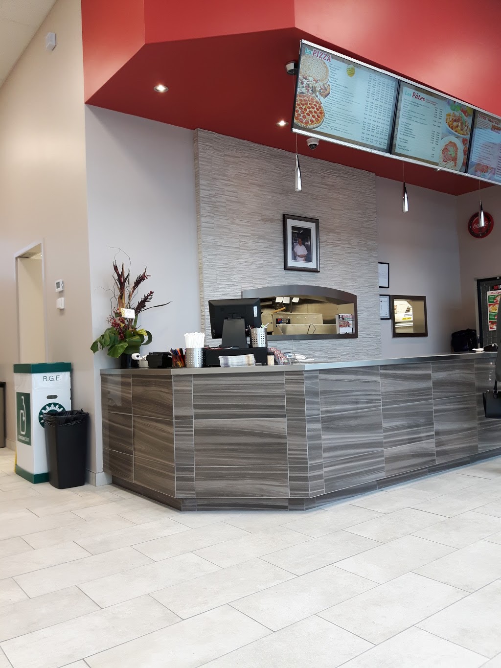 Pizza Jacques Cartier | 1015 Boulevard du Quartier, Brossard, QC J4Z 0M8, Canada | Phone: (450) 550-5555