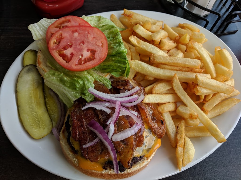 Hyland Family Restaurant | 1866 Scugog St, Port Perry, ON L9L 1J3, Canada | Phone: (905) 982-0155