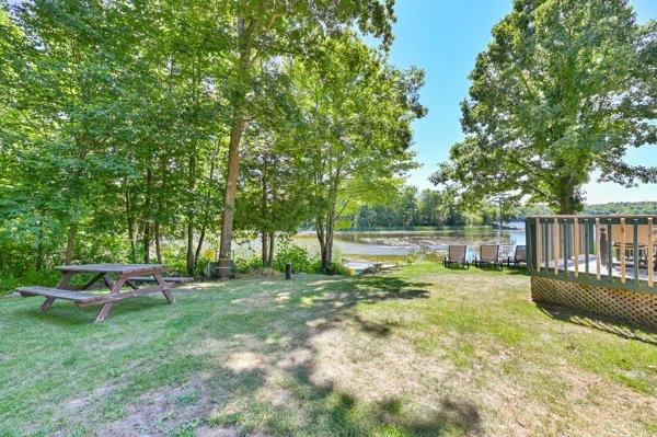 The Lakeview | 504 Pine Point Ln, Madoc, ON K0K 2K0, Canada | Phone: (905) 981-8730