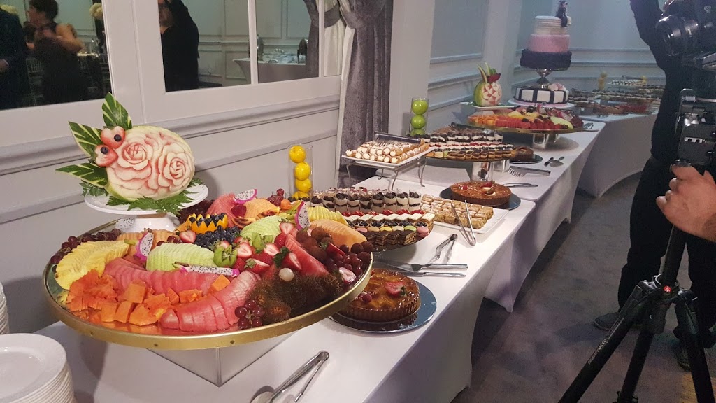 Chateau Royal Reception Hall | boulevard du 1x2, 3500 Boulevard du Souvenir, Laval, QC H7V 1X2, Canada | Phone: (514) 333-1000