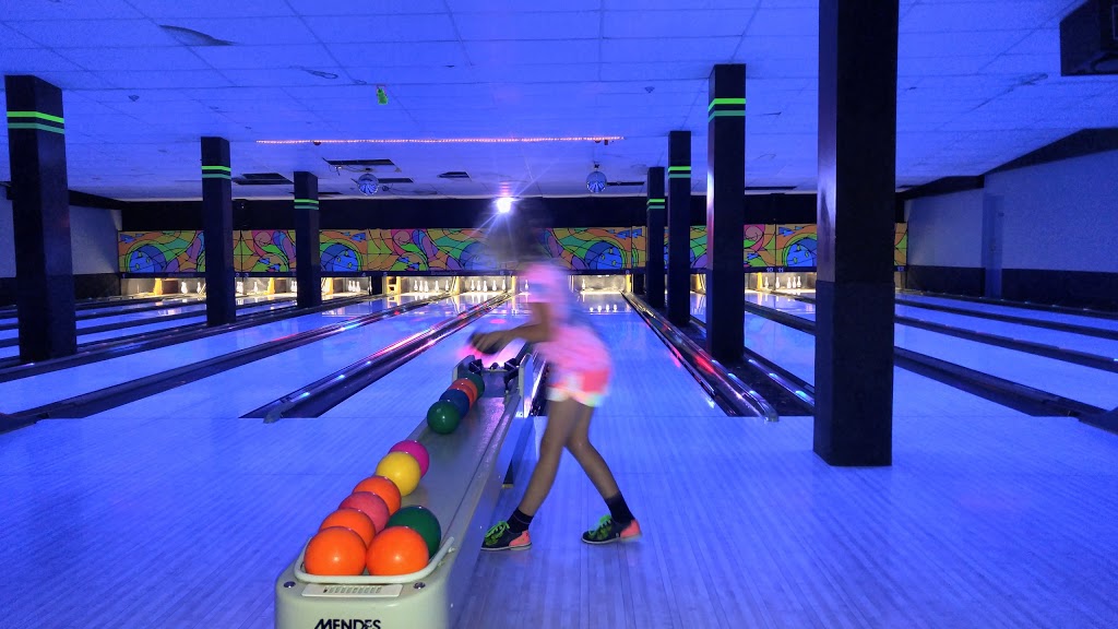 Alpine Bowling Lanes | 20 Alpine Ave, Saint Vital, MB R2M 0Y5, Canada | Phone: (204) 255-6100
