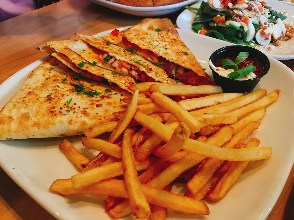 Boston Pizza | 2850 Bentall St, Vancouver, BC V5M 4H4, Canada | Phone: (604) 439-1132