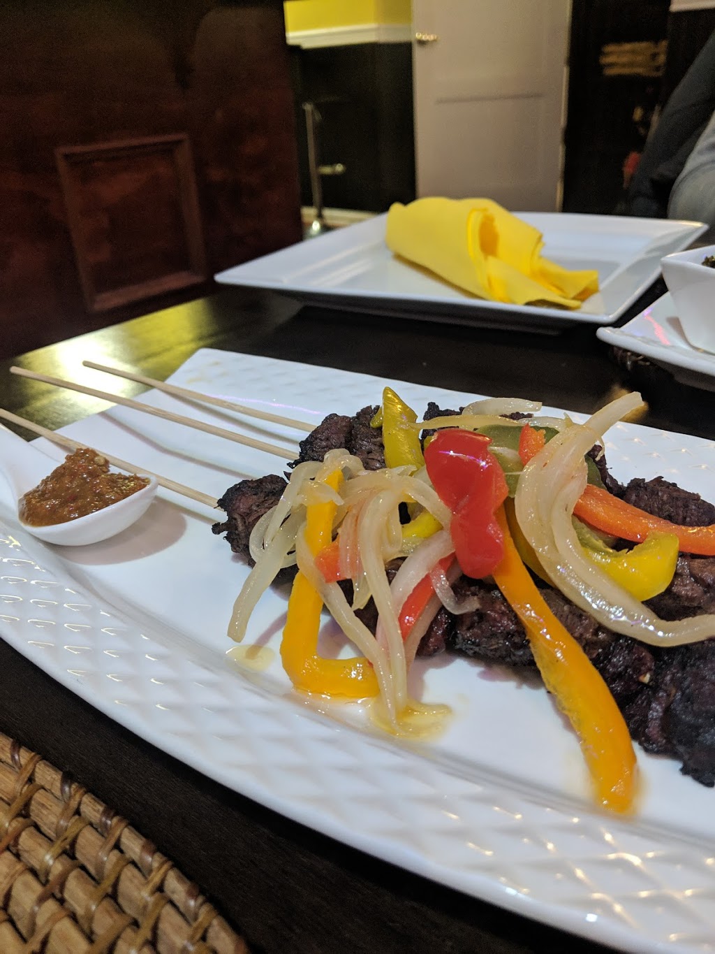 MamaLand Resto-Lounge | 685 Lansdowne Ave, Toronto, ON M6H 3Y9, Canada | Phone: (416) 551-6558