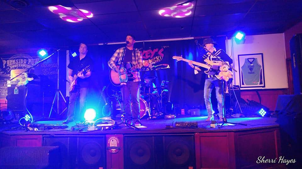 Monkeys Uncle | 37 Greenwich Dr, Dartmouth, NS B2V 2P3, Canada | Phone: (902) 221-1833