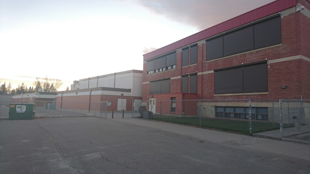 Spitzee Elementary School | 409 Macleod Trail SW, High River, AB T1V 1B4, Canada | Phone: (403) 652-2376