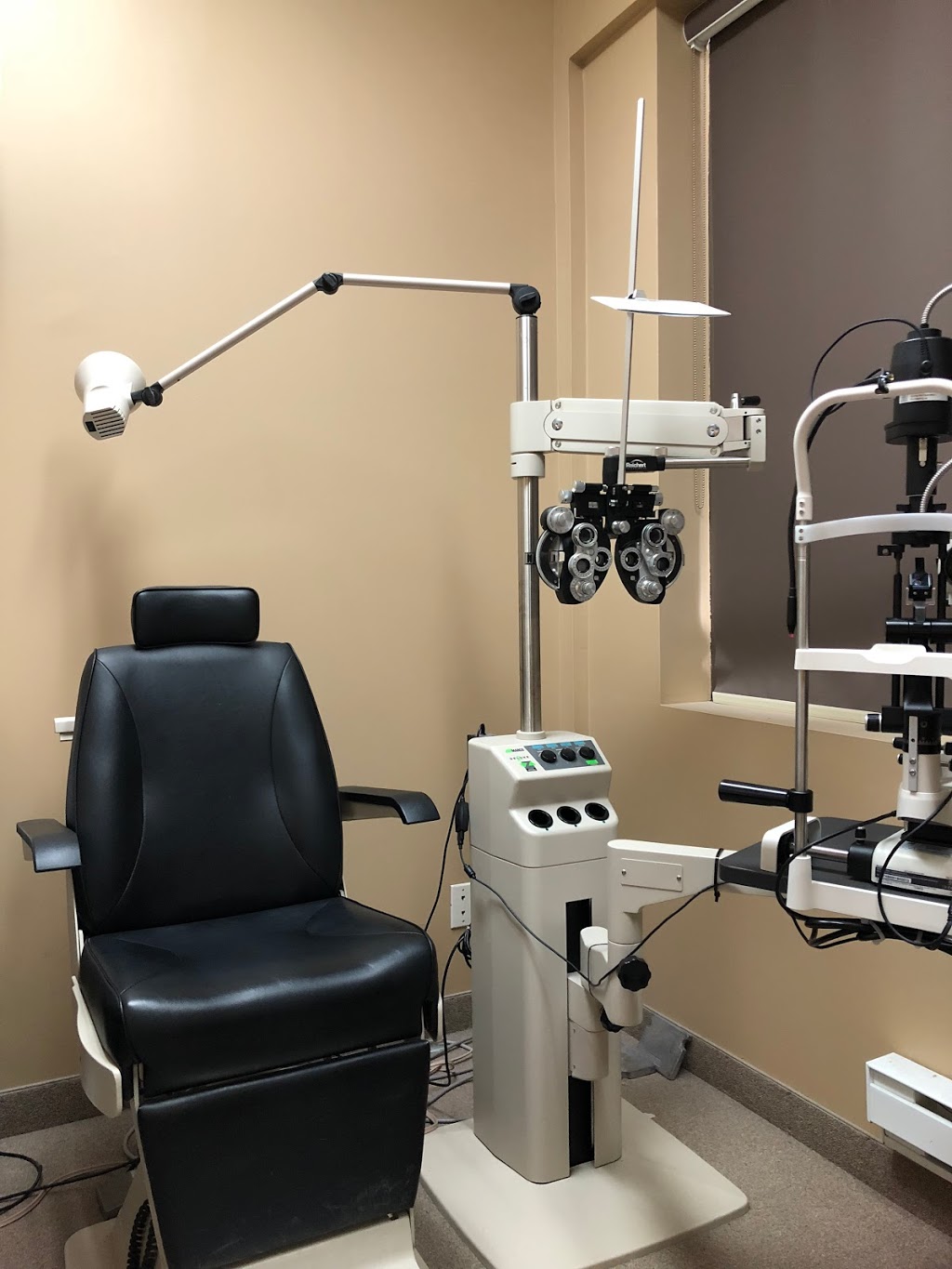 Eye Clinic Markham | 8312 McCowan Rd #202, Unionville, ON L3P 8E1, Canada | Phone: (905) 944-9088