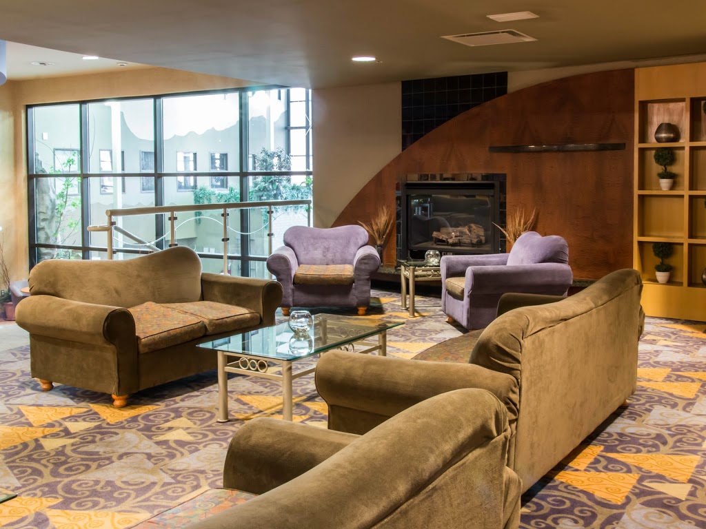 Clarion Hotel & Suites | 1445 Portage Ave, Winnipeg, MB R3G 3P4, Canada | Phone: (204) 774-5110