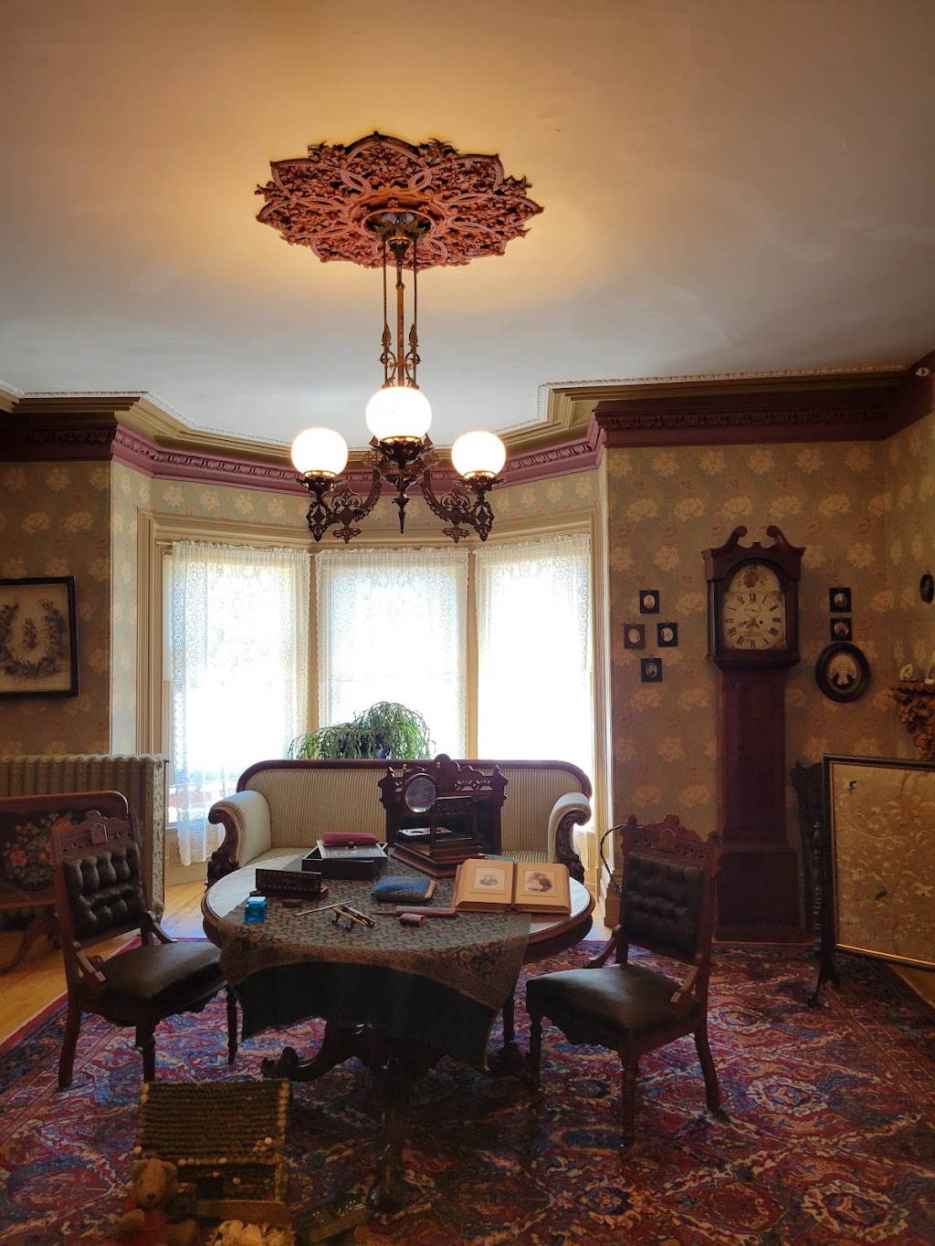 Beaconsfield Historic House | 2 Kent St, Charlottetown, PE C1A 1M6, Canada | Phone: (902) 368-6603